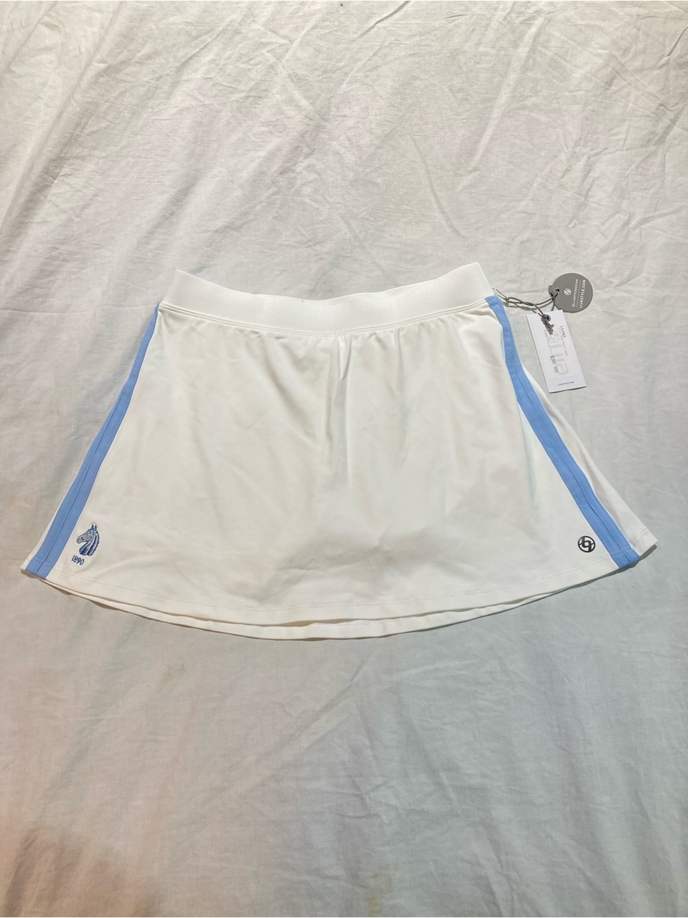 Lija Team Skort, Women’s size XS, NWT! $90.00! Made in Canada!